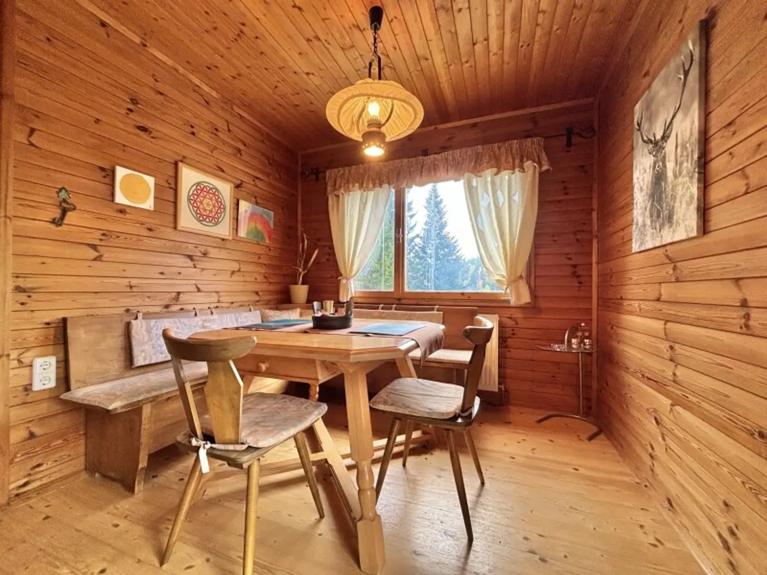 Berghütte am Fuße des Skilifts | Wandern im Sommer, Skifahren im Winter | Zirbenholz-Ausstattung | Kaminofen