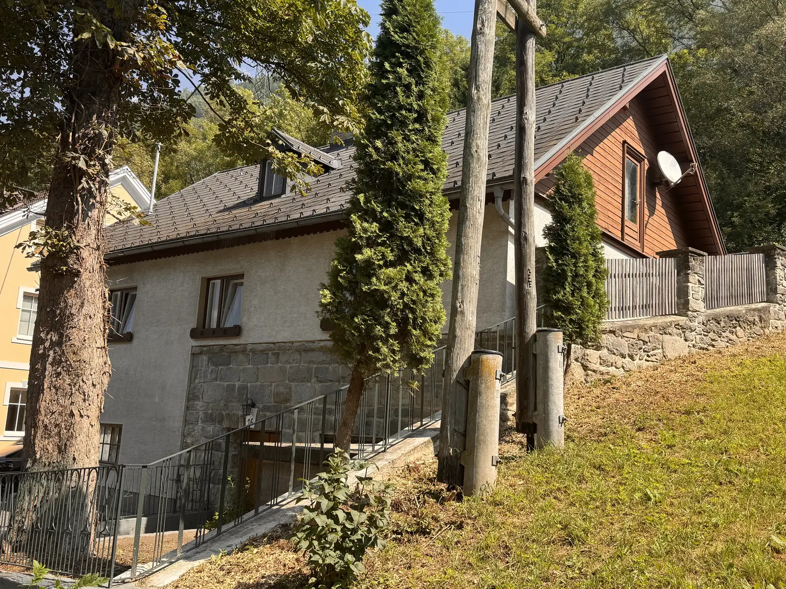 Vielseitig nutzbares Wohnhaus mit Ausbaupotenzial