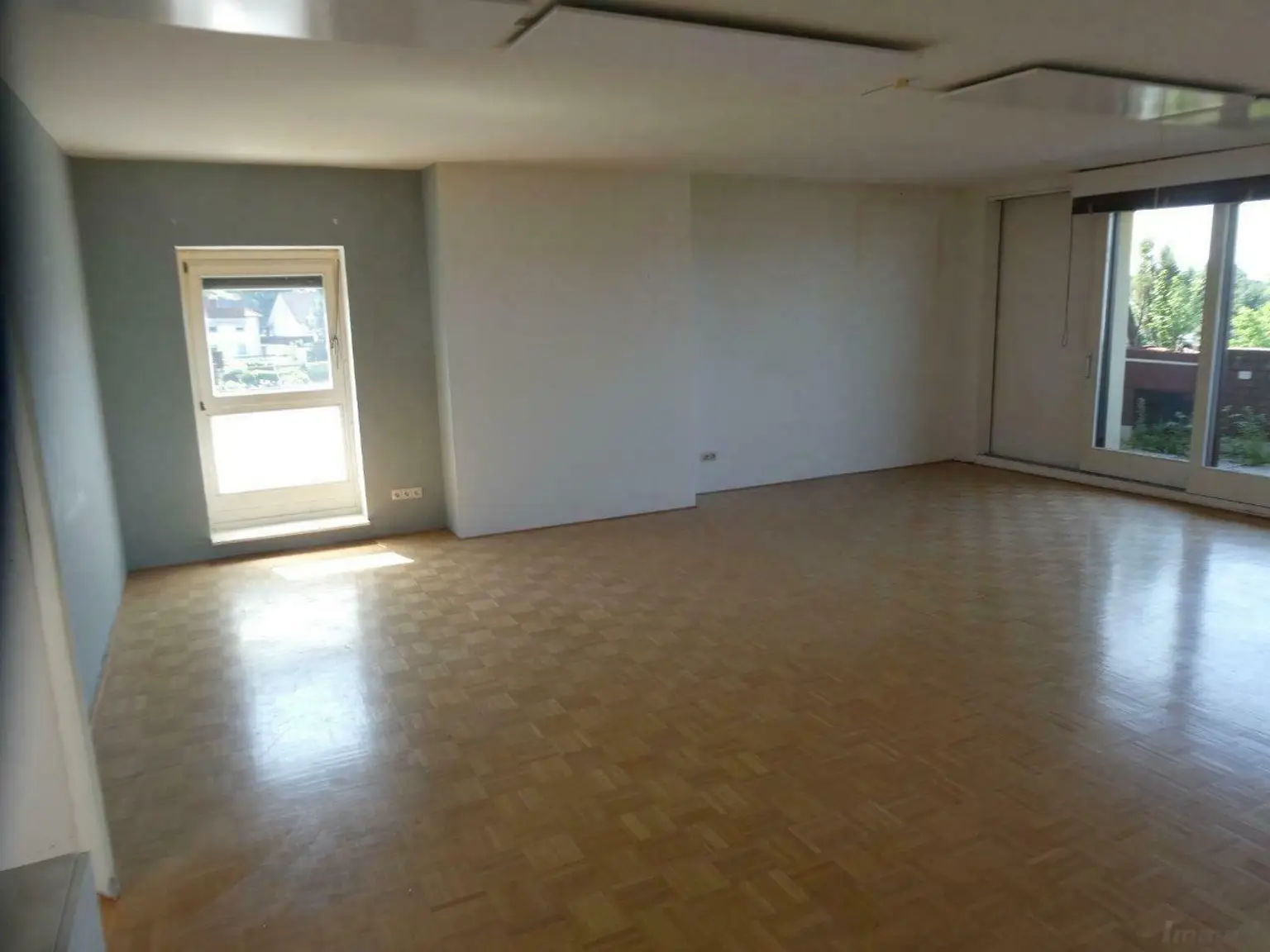 Großzügige Maisonette-Wohnung mit Stadtblick-Terrasse in Waltendorf zu verkaufen!