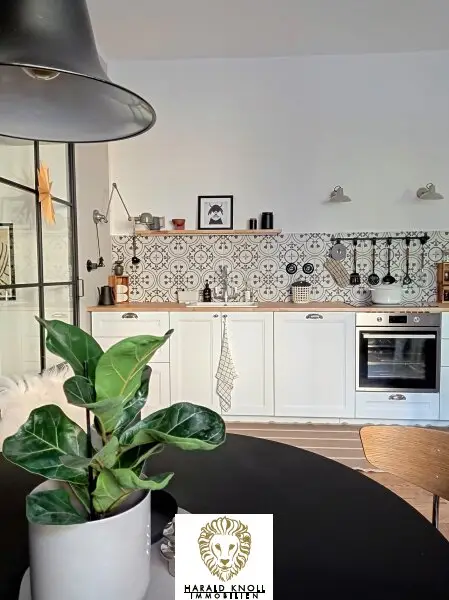 Wohn- und Betriebsgebäude in Natters