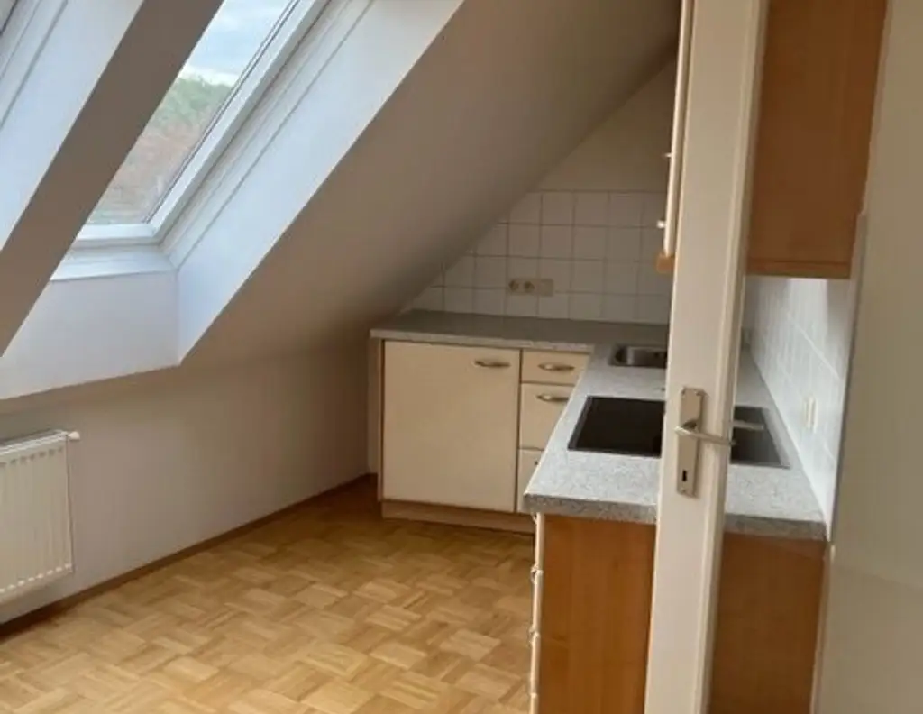 WG- taugliche 3 Zimmerwohnung, hell, gepflegt, gut aufgeteilt auf 70m², UNINÄHE