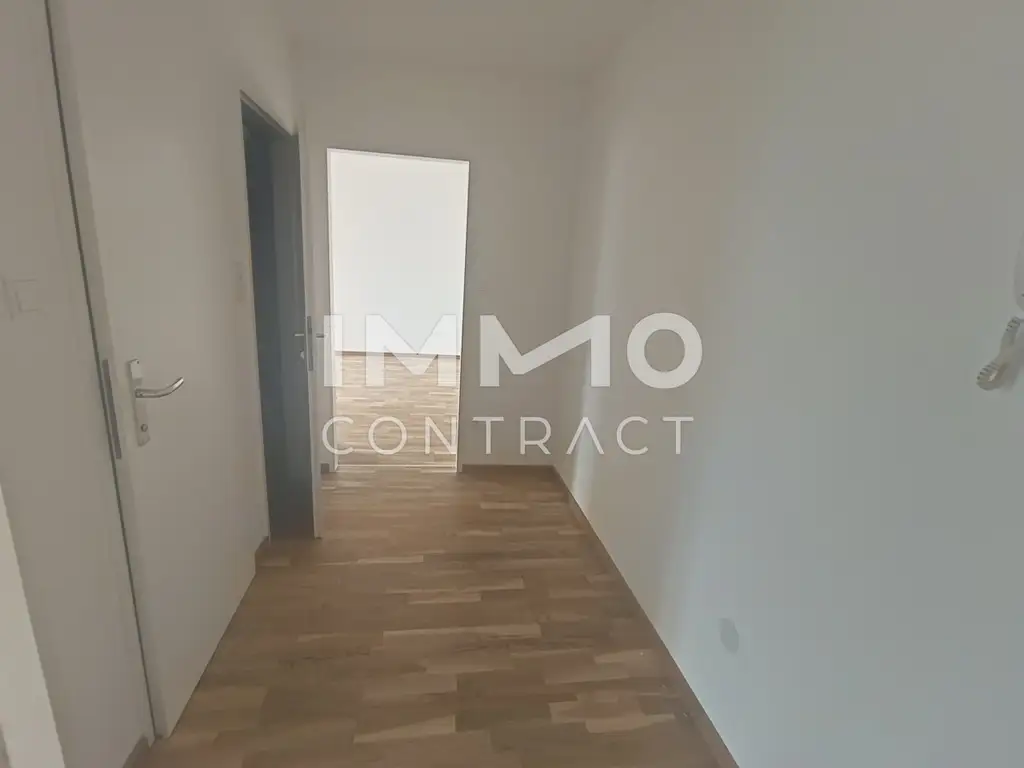 AUSSCHLIESSLICH SCHRIFTLICHE ANFRAGEN! Vor 1 Jahr renovierte Wohnung in der Erlachgasse