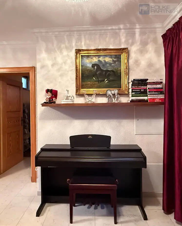 GARTENPARADIES   -  9.000 M² - 
LANDHAUS IN PARKLANDSCHAFT  
NUR 30 MINUTEN VON WIEN