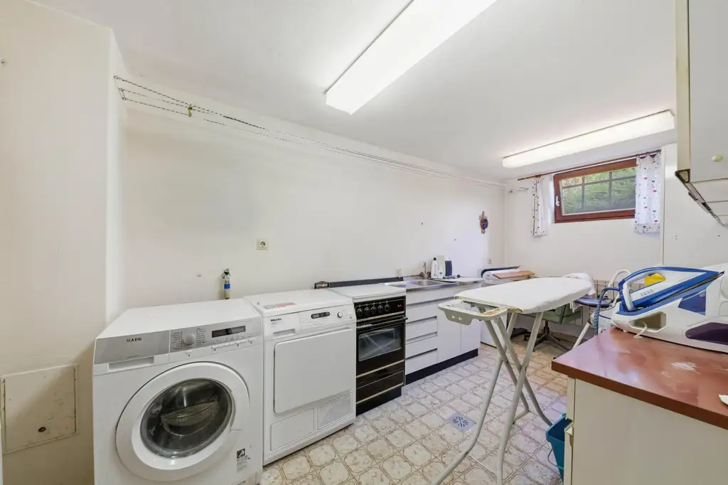 Ihr persönliches Wohnparadies: Ein Refugium für Naturliebhaber – Wohnen am eigenen Schwimmteich!