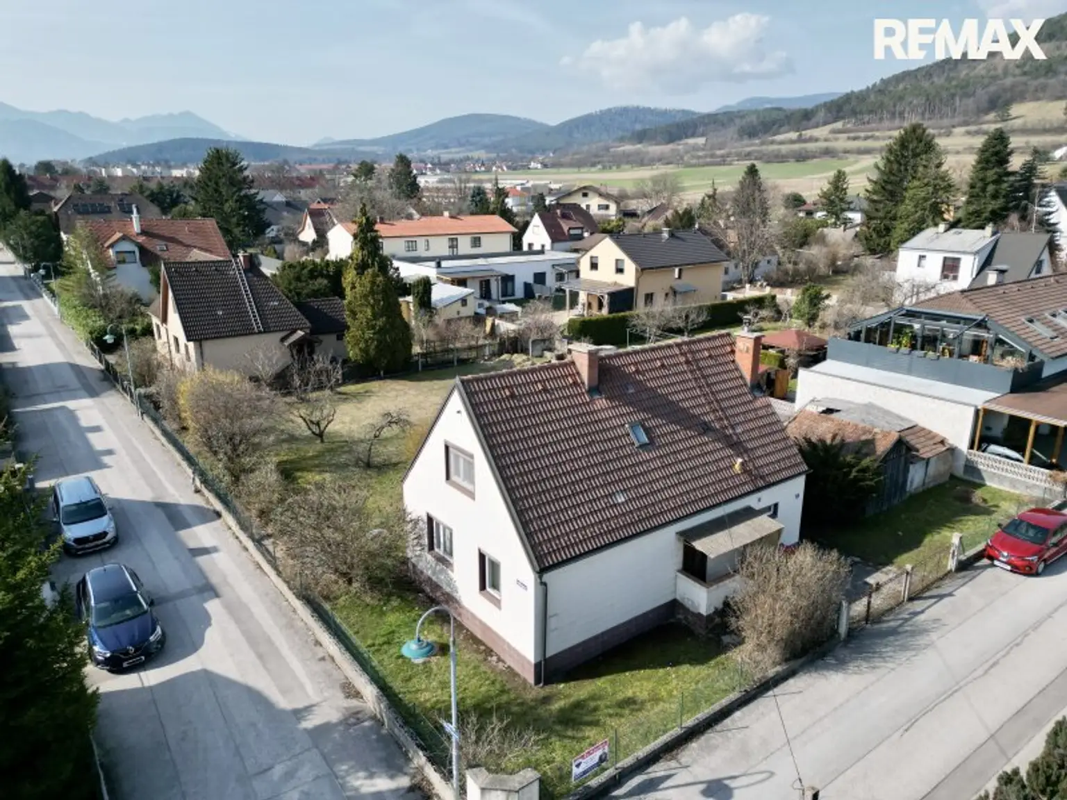 Wohnen im Grünen - Einfamilienhaus mit ca. 99,10 m² Wfl. auf 1.027 m² Grund in Ternitz zu kaufen!