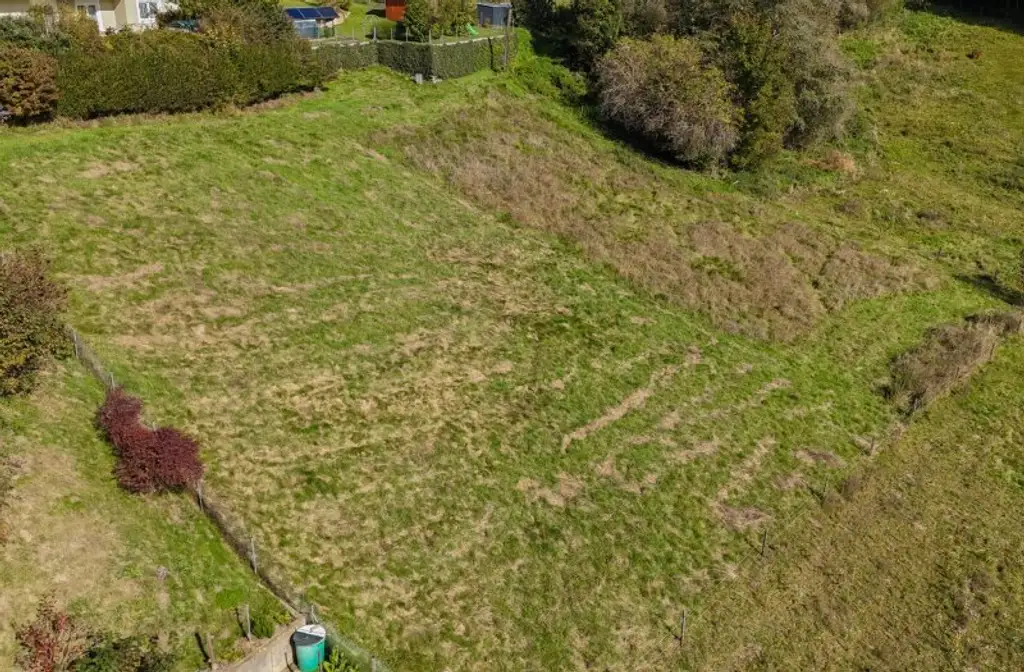 *** Sonniges Südhanggrundstück in Liebenfels ***