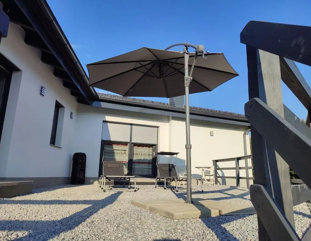 Neubau Bungalow mit wunderschönem Aussicht