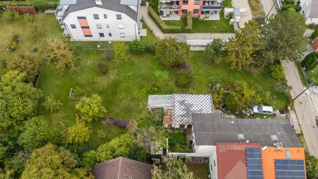 “Exklusives Baugrundstück auf Eigengrund – Ihr Traumprojekt in Bestlage“