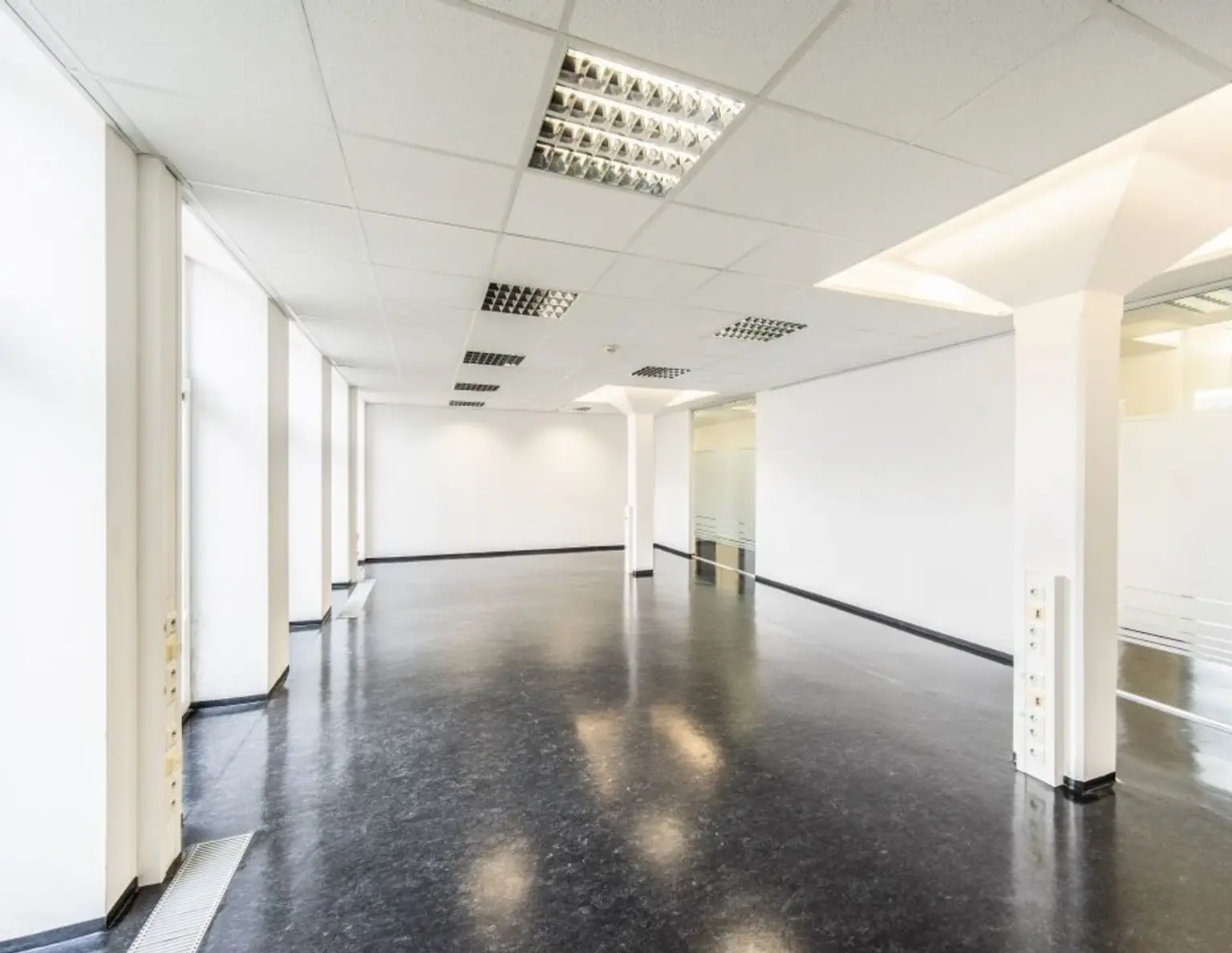 BÜROFLÄCHEN / STEYR / NEBEN B309 / TOP 9 / PROVISIONSFREI