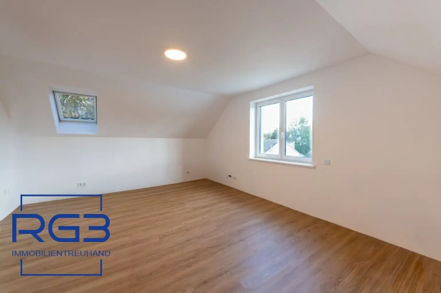 Großes Einfamilienhaus mit großem Garten # Provisionsfrei