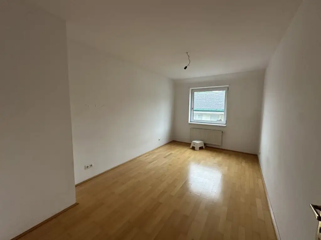 3-Zimmer mit Balkon und Gemeinschaftsgarten ab OKTOBER 2025!