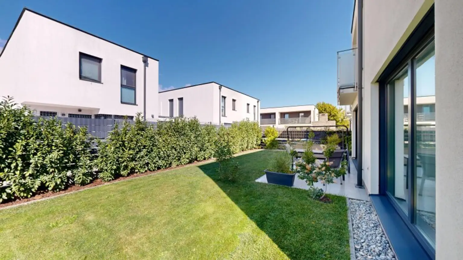 Garten mit Terrasse