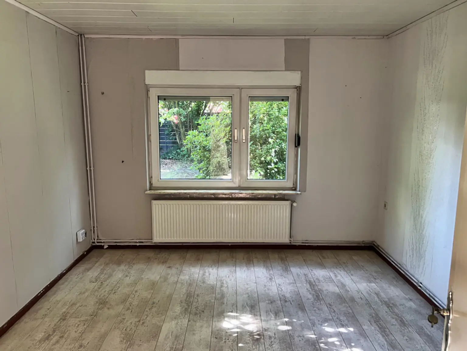 Auf großem Grundstück! Gemütliches EFH für Ihre Familie!