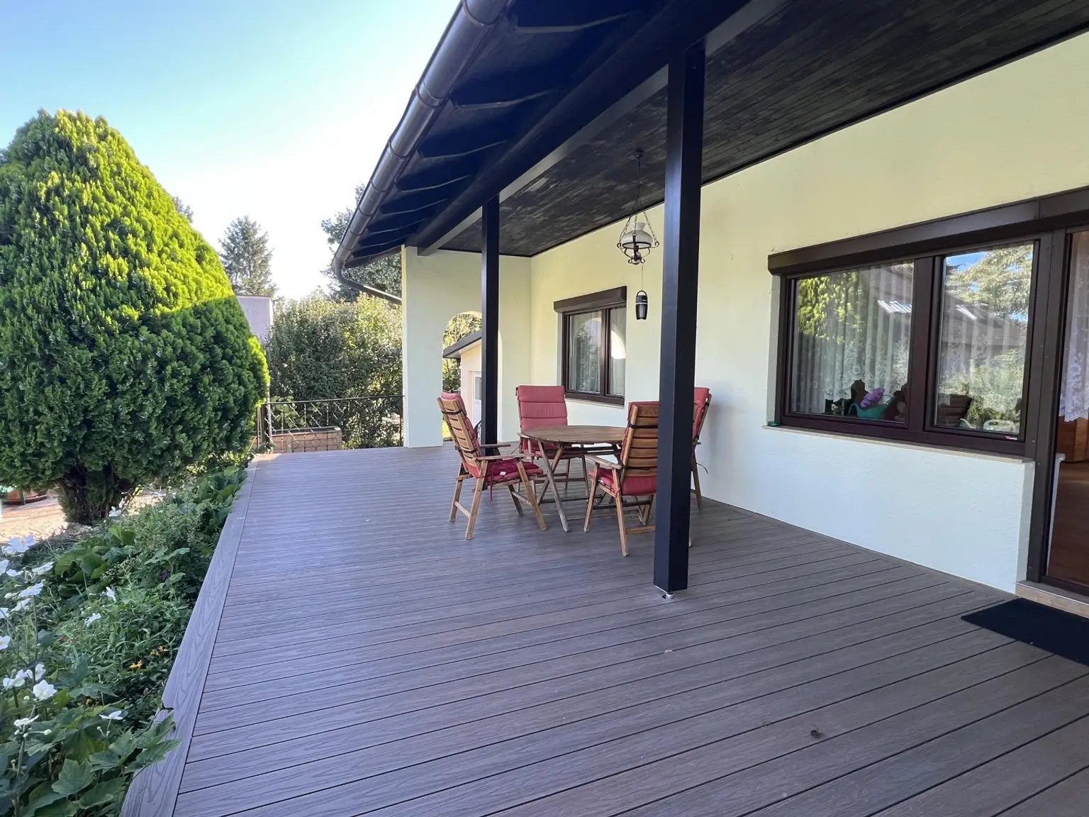 "Ein Haus mit Herz – Pool, Garten und Rückzugsort"