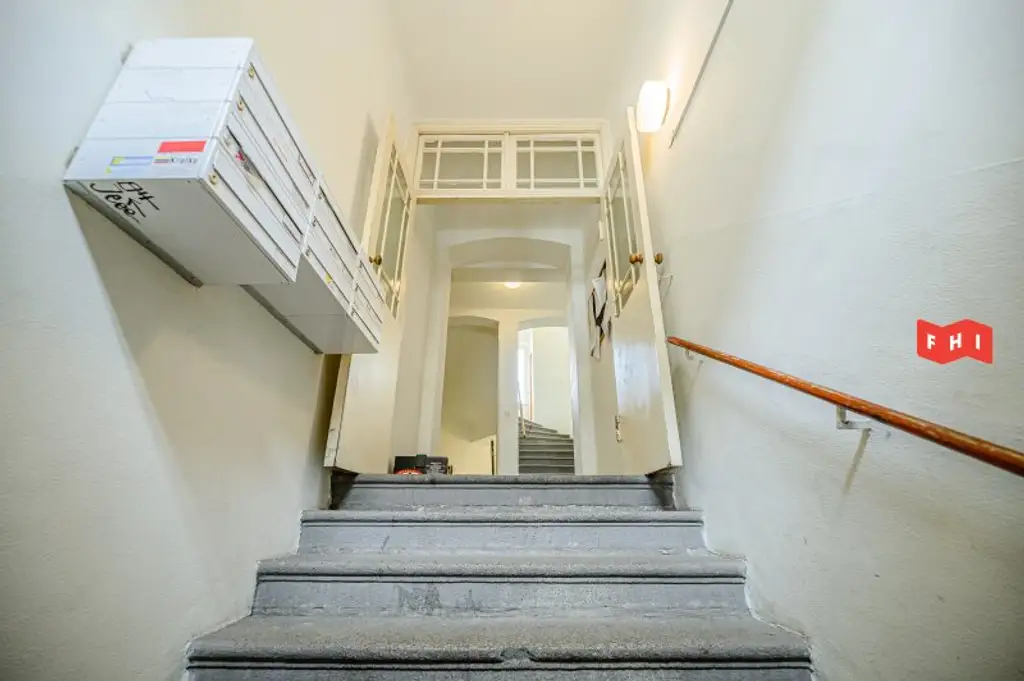 Komfortable Altbau Wohnung im Zentrum