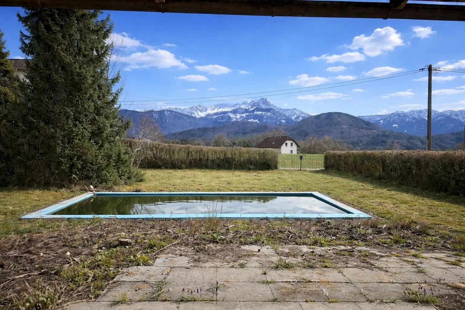 13 Pool_Terrasse_Ausblick