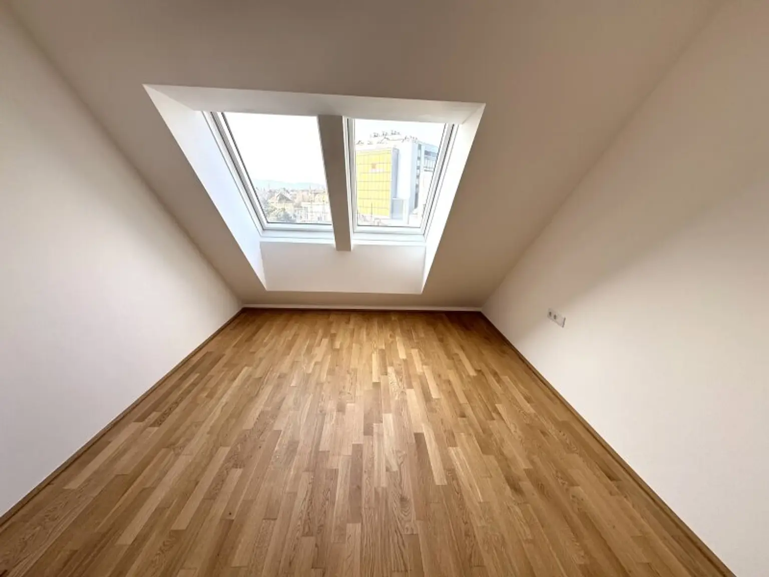 WOHNEN UND GENIESSEN IM SÜDWESTEN VON WIEN! PERFEKTE INFRASTRUKTUR – NÄHE SCHÖNBRUNN!