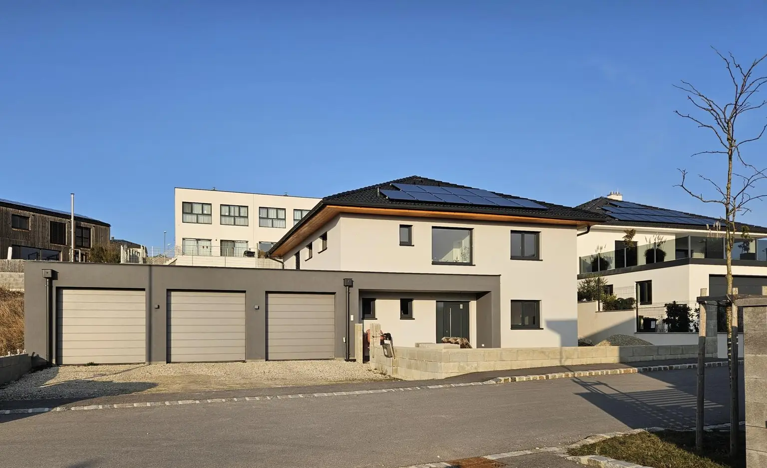 Straßenansicht Haus