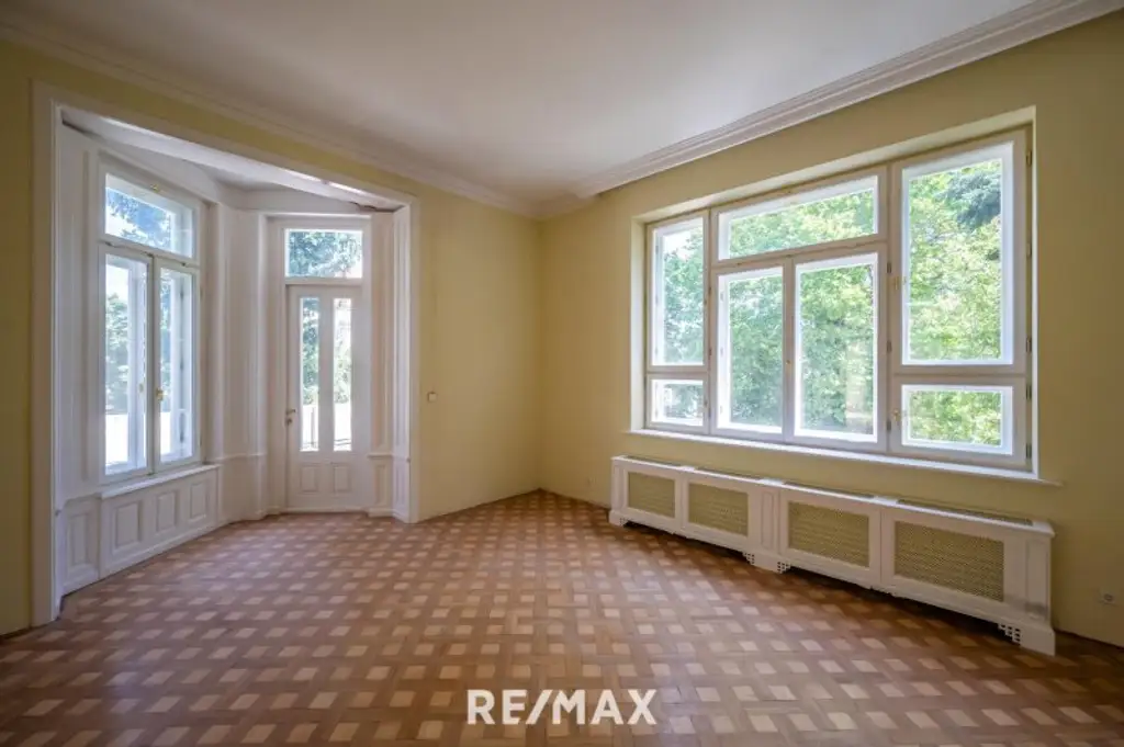 Rarität: Stadt-Villa mit weitläufigem Garten an exklusiver Hietzinger Adresse