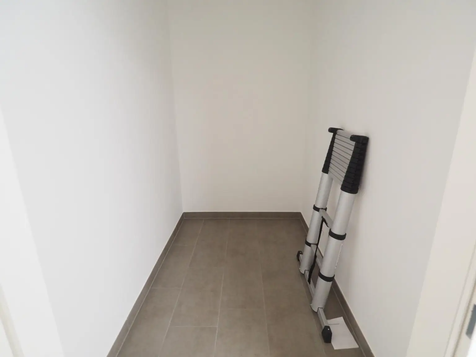 OG extra Schrankraum bzw. Abstellraum