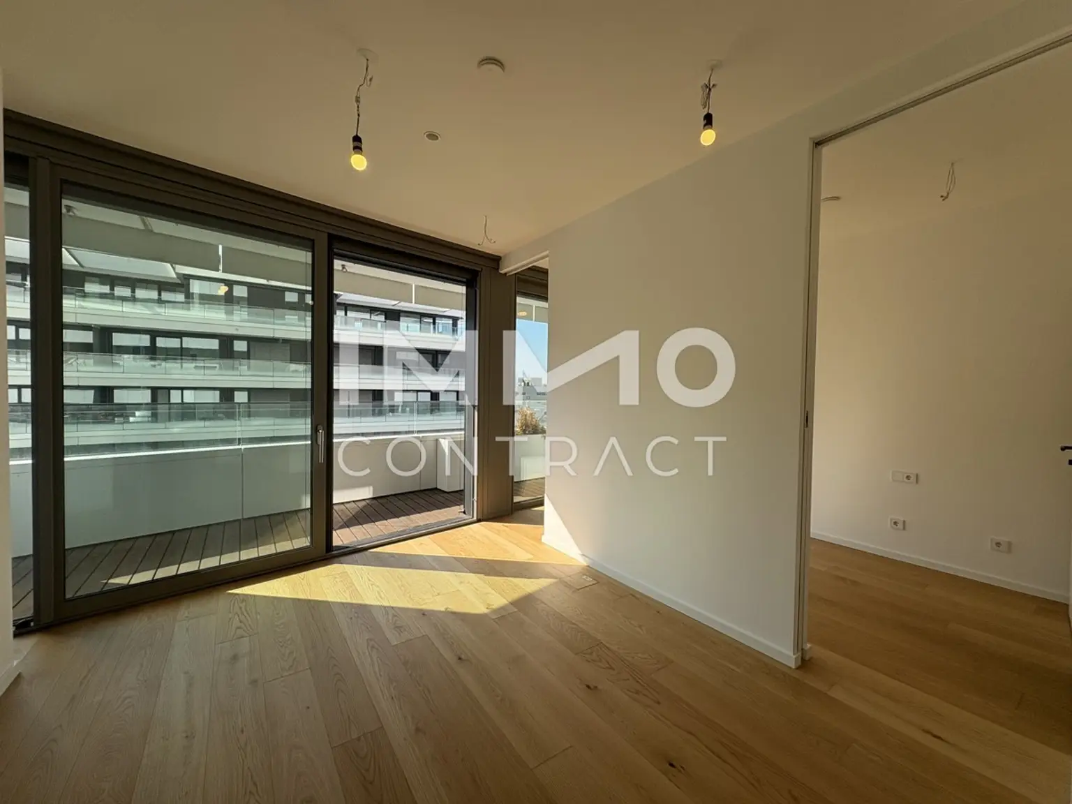 DANUBEFLATS: Entzückendes Studio mit sonnigem Balkon (Gym, Pool, Spa, Lounges im Turm) - NEW