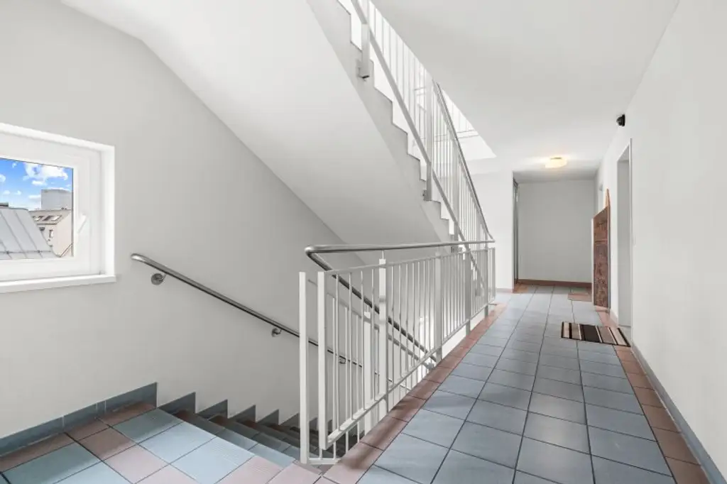 Helle, geräumige 4-Zimmerwohnung  in 1030 Wien - zentral gelegen und sofort verfügbar!