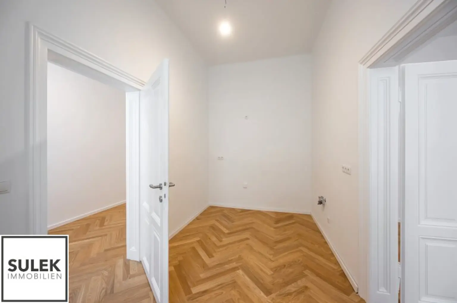 *** Fugbachgasse 7: Generalsanierte 3 Zimmer Altbauwohnung mit praktischem Grundriss und Balkon *** Nähe Augarten ***