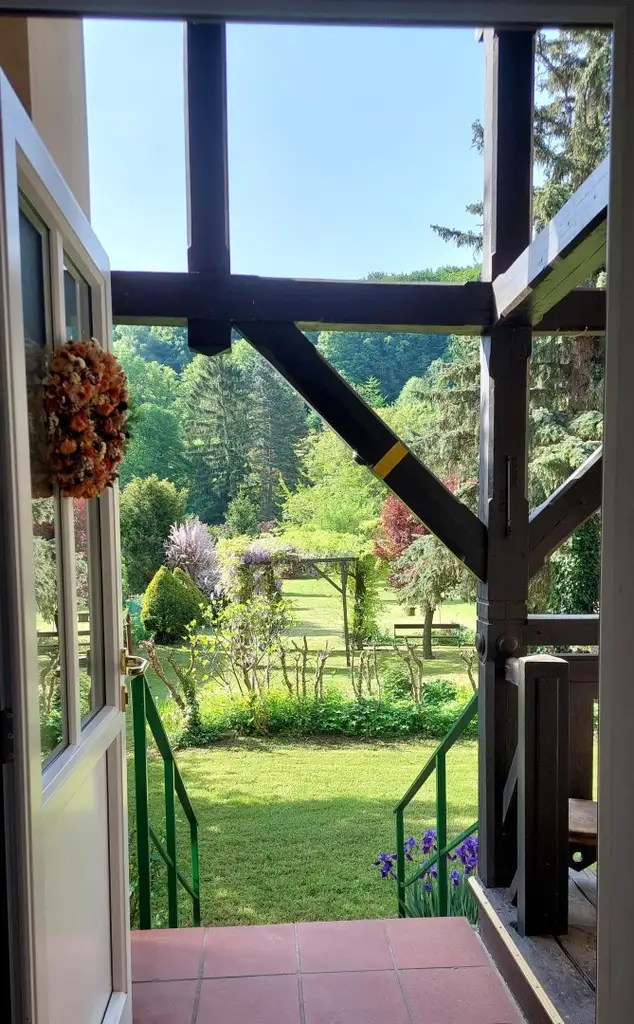 ZWEI ZIMMER WOHNUNG IN KIERLING MIT GARTEN!