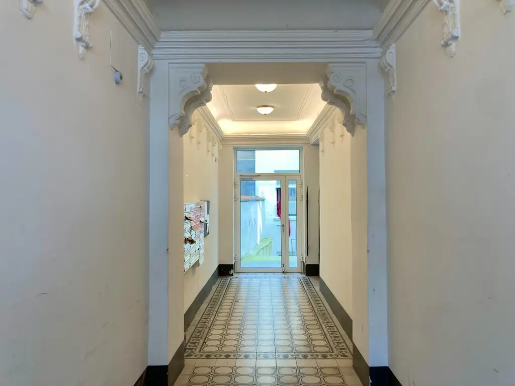 Perfekt geschnitten: Frisch sanierte 3-Zimmerwohnung in bester Lage in 1150 Wien