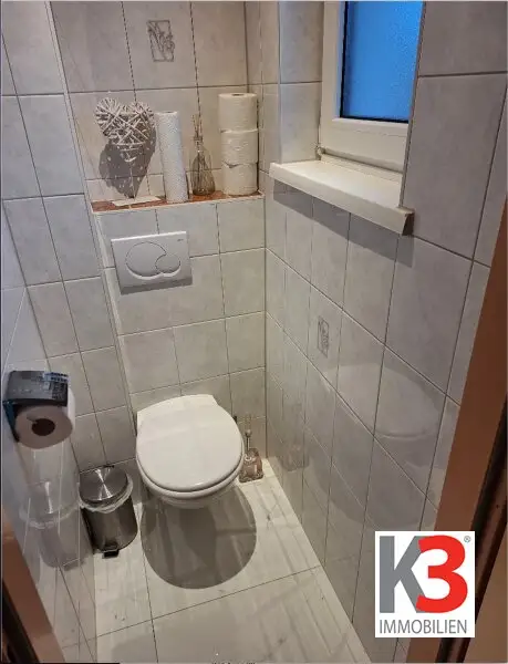 K3 - TOP GELEGENHEIT! Wunderschönes großes Wohnhaus mit großem Garten. Elegante und hochwertige Ausstattung. Ruhige Lage. Großer Keller mit Werkausstattung. Preis reduziert.