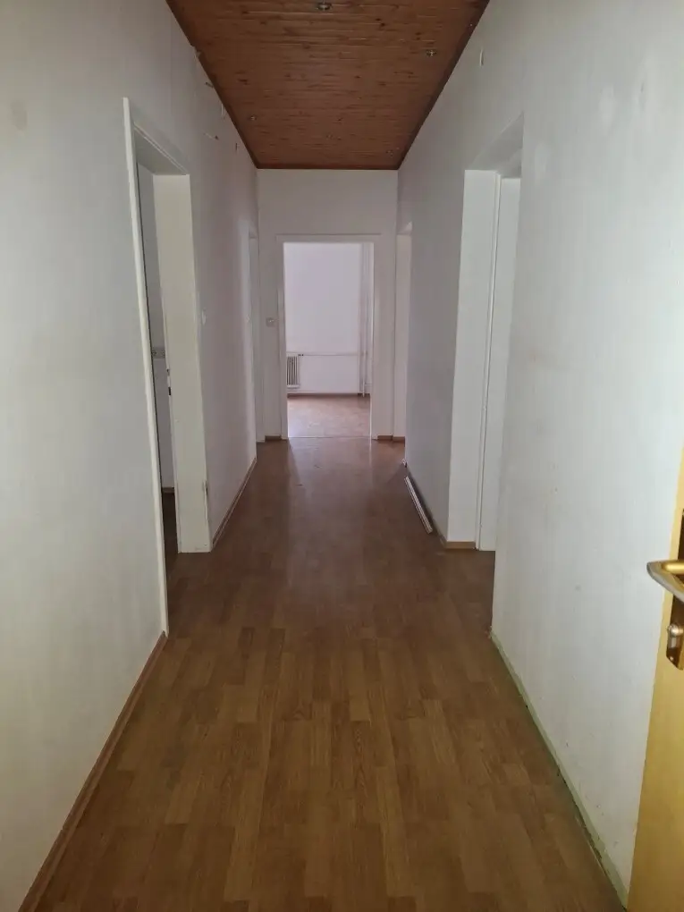 Unmöblierte 3-Zimmer-Altbauwohnung im Halbstock in Thörl nahe Kapfenberg zu mieten !