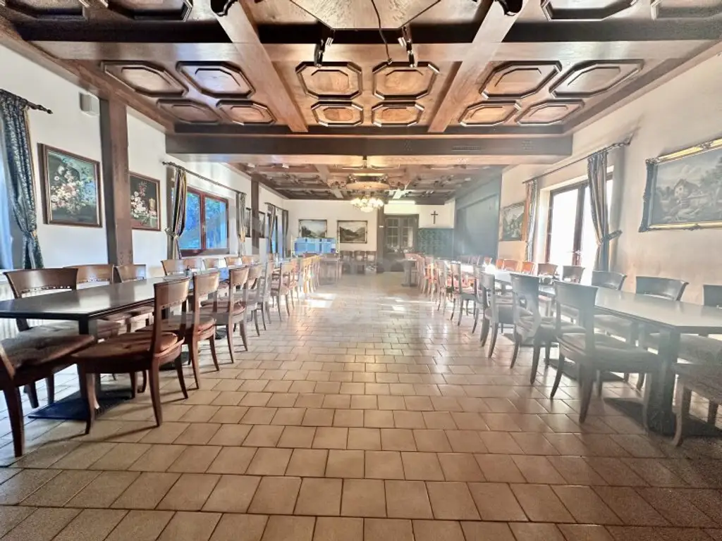 Gastronomiejuwel in Lassee: 480m², Bar, Restaurant & 2 Terrassen warten auf Sie!