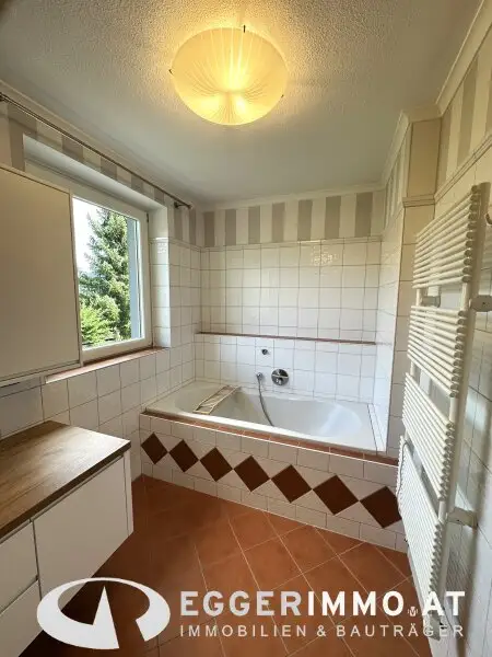 5751 Maishofen/Mitterhofen; attractive, well-maintained half of a house, 4 bedrooms,