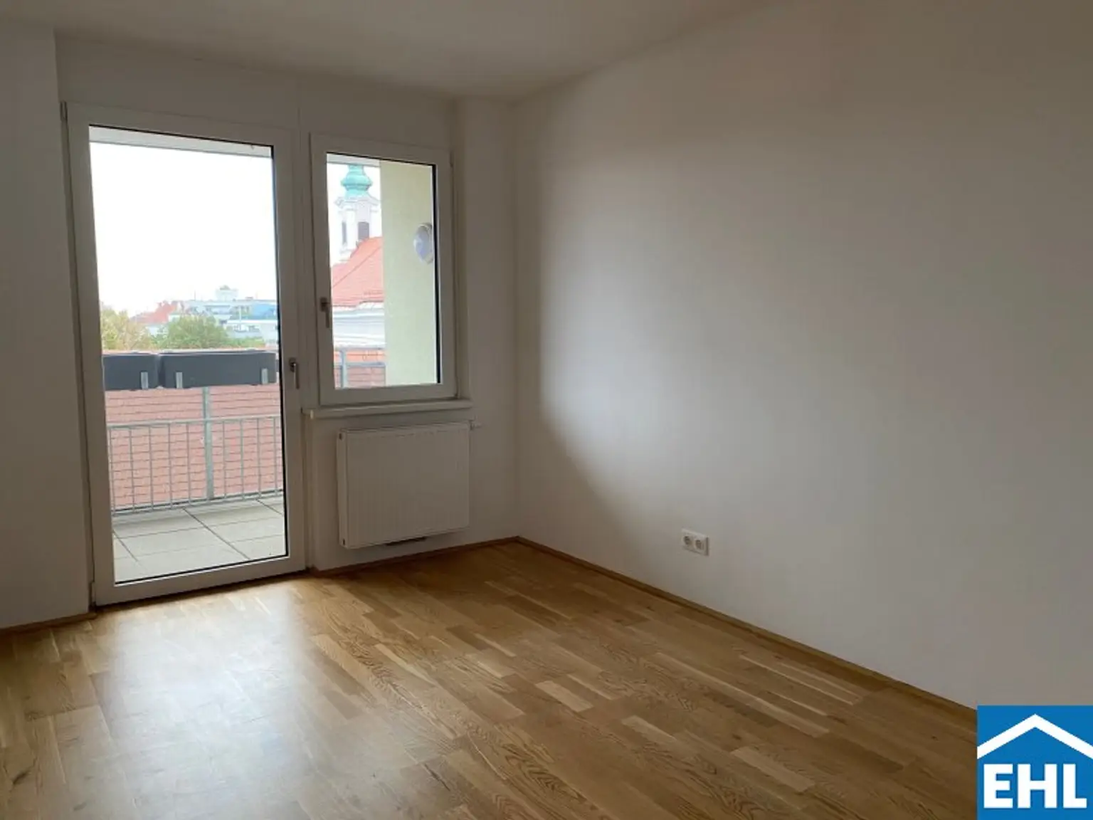 2-Zimmer-Wohnung mit Loggia in zentraler Lage