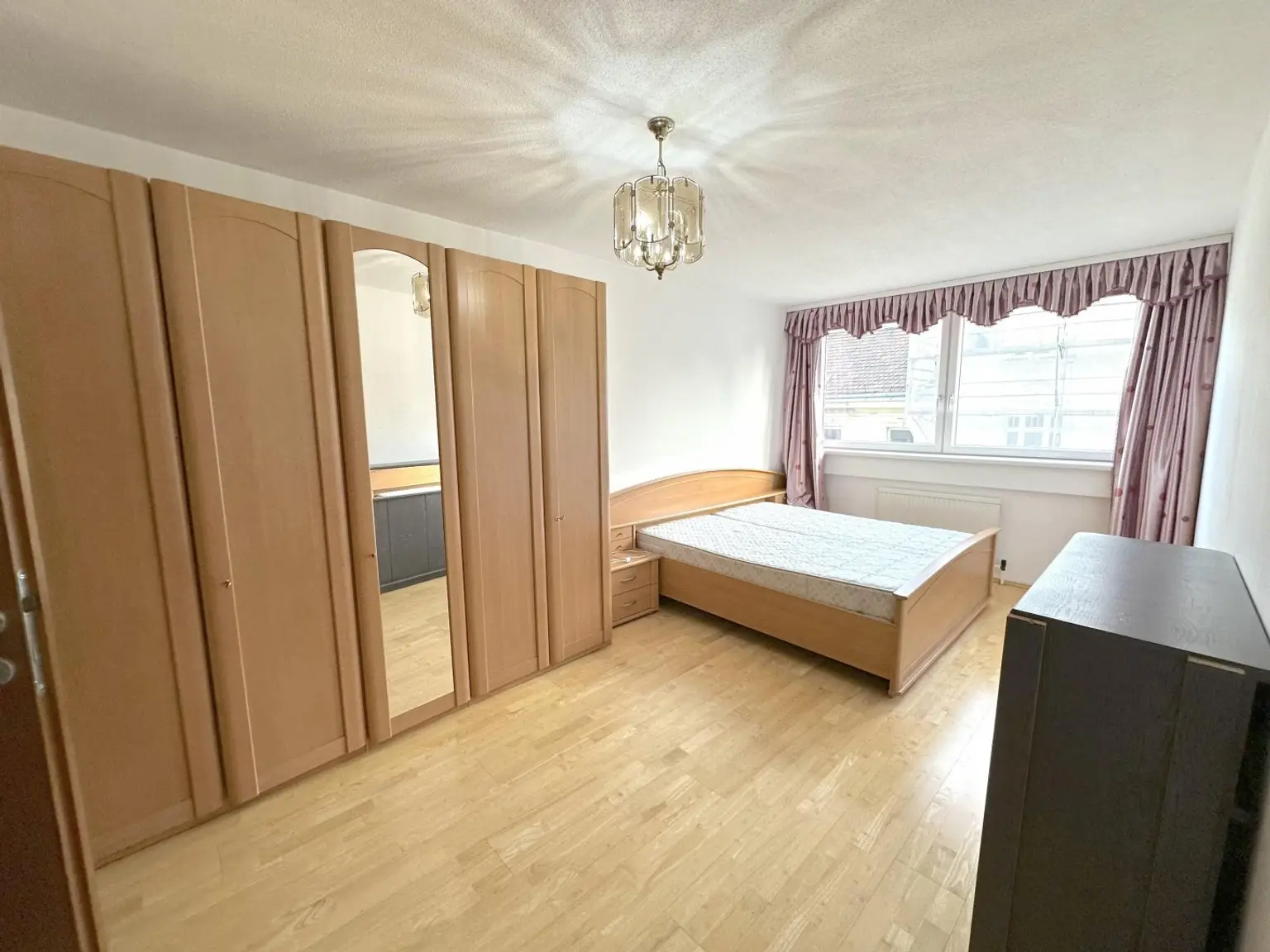 "Familienhit oder Investment: 3-Zimmer Wohnung mit Loggia"