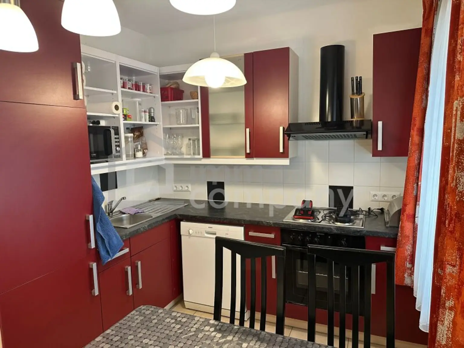 Schlüssel drehen & losleben – Stilvolles Ein-/Mehrfamilienhaus mit Garten, Vollmöbliert in Groß-Enzersdorf