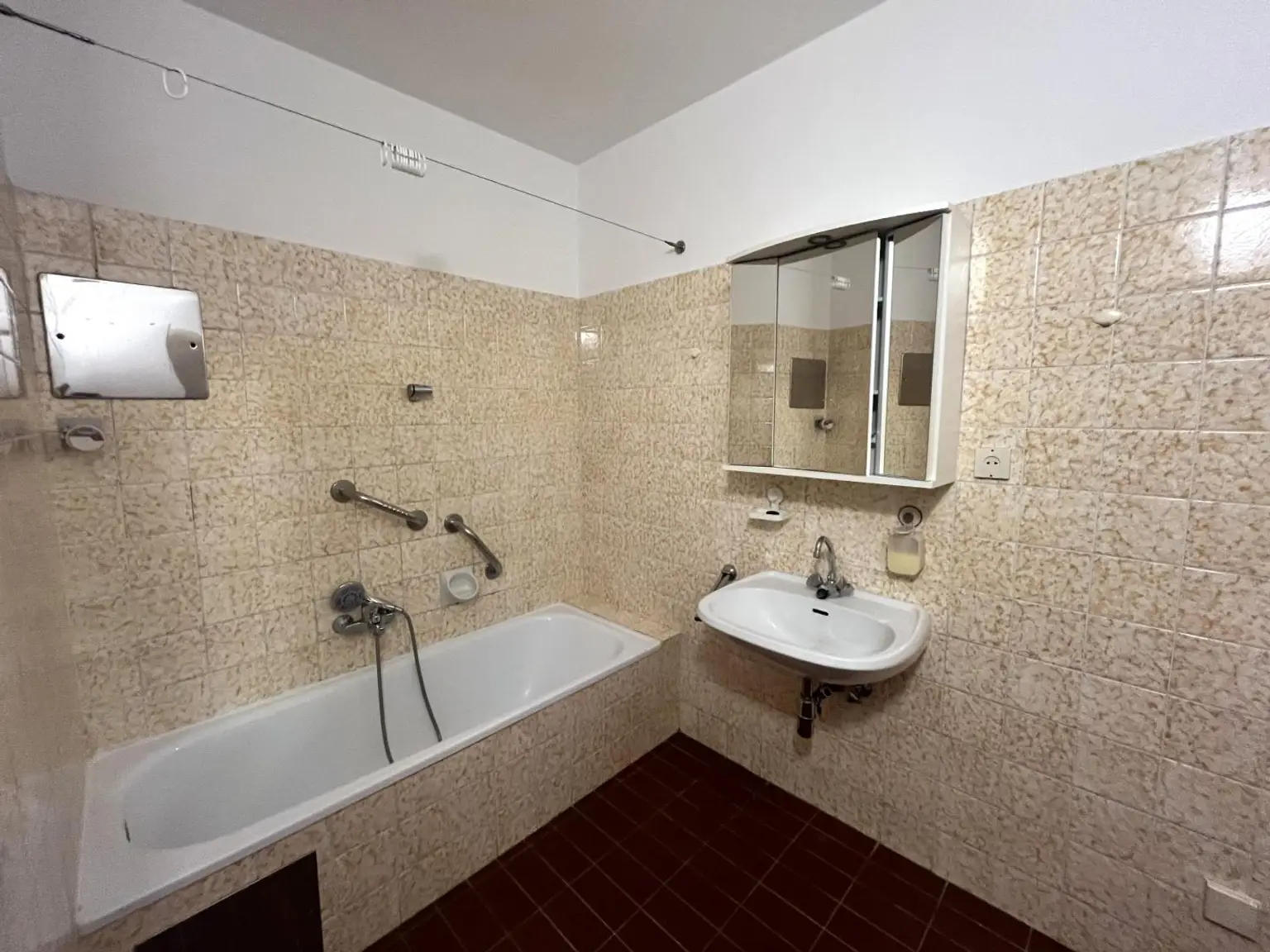 Zentral gelegen: 3-Zimmer-Wohnung mit herrlicher Loggia