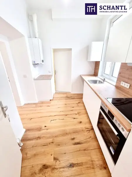 Eckjuwel mit Erker - Sonnendurchflutet und perfekt angebunden! Entzückende Altbauwohnung + Traumhaft schönes Haus + Perfekte Infrastrukur und Anbindung + Neue Einbauküche! Jetzt zugreifen!