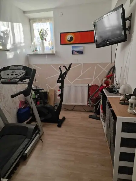 Großzügiges Einfamilienhaus mit 2 Wohneinheiten und Pool