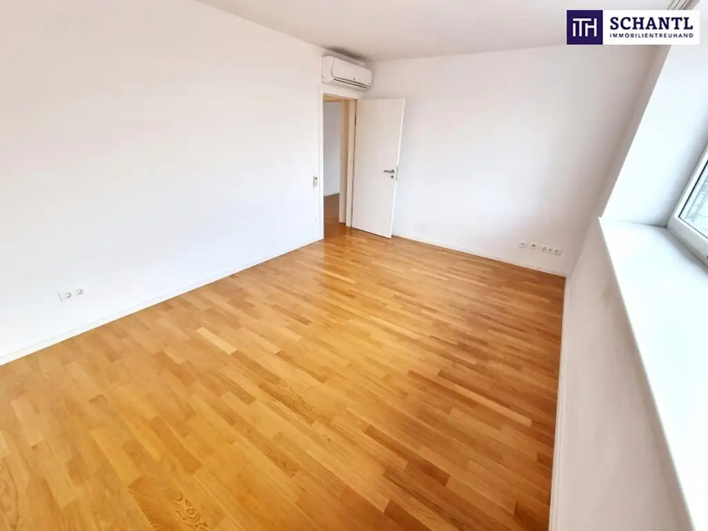 WOW! Lichtdurchflutete Traumwohnung mit hofseitiger Terrasse! Neues Lebensgefühl im Dachgeschoss mit perfekter Raumaufteilung + Kamin + Ideale öffentliche Anbindung! Jetzt zugreifen!