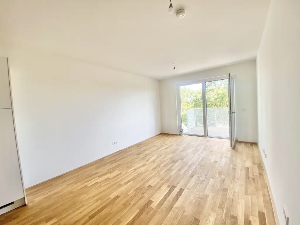 TOWNHOUSE - 4 Zimmer Wohnung  mit Terrasse und Garten U3 Erstbezug