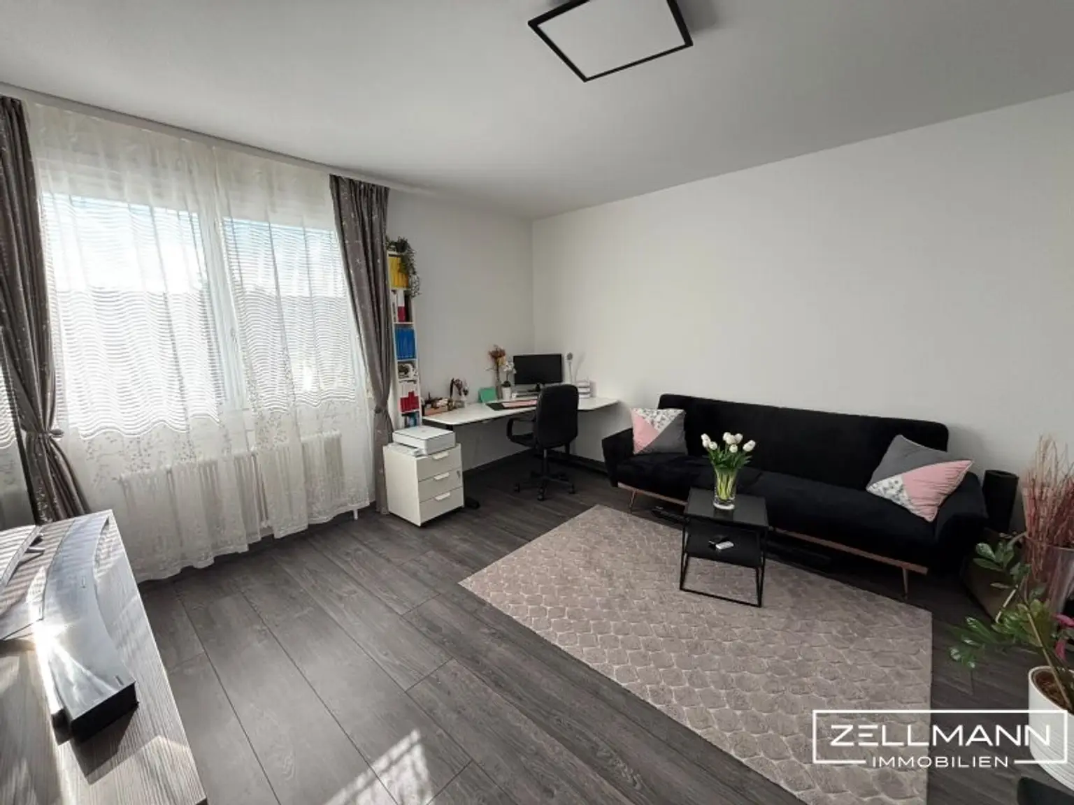 „Stilvoll & modern: Komplettsanierte Eigentumswohnung mit Loggia ins Grüne“ | ZELLMANN IMMOBILIEN