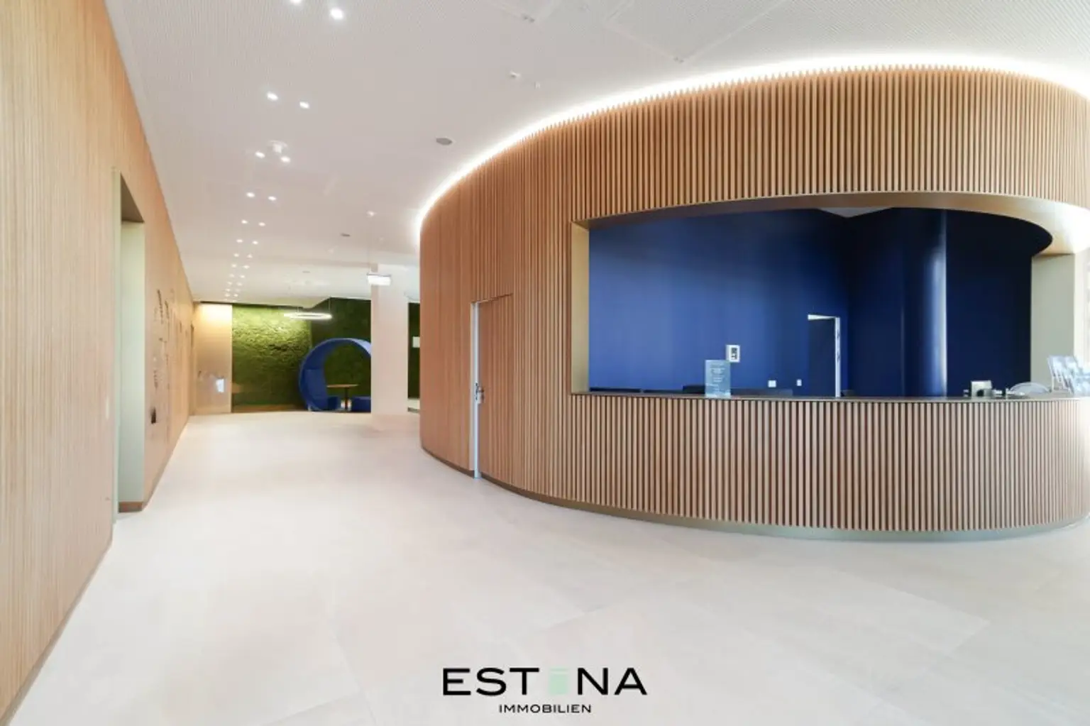 Premium City-Wohnung mit Weitblick & Wellness-Oase