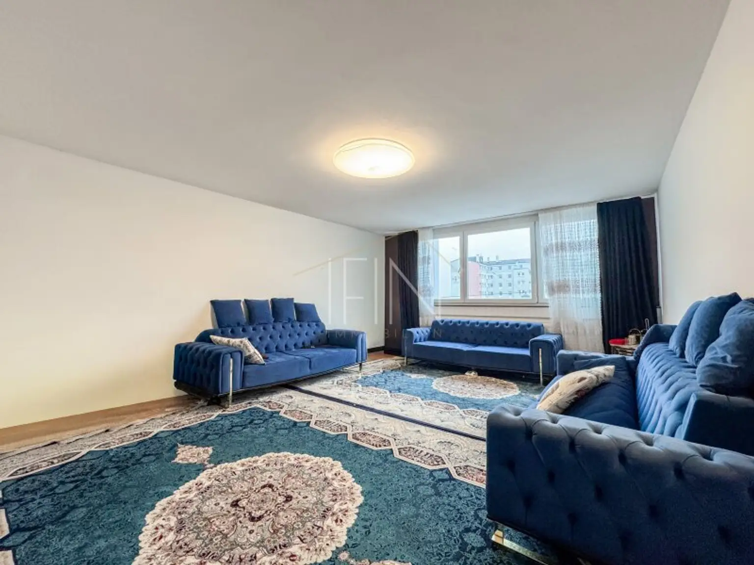 Zentral-gelegene 2-Zimmer-Wohnung mit Garagenplatz