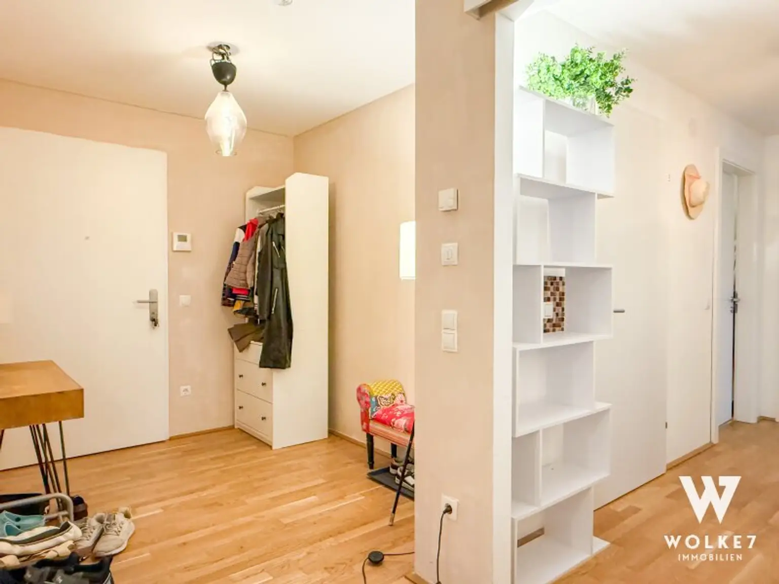 **NOTVERKAUF** I Baujahr 2020 I Wohnen & Wohlfühlen: 3 Zimmer Gartenwohnung mit einzigartigen Annehmlichkeiten I Schwimmbad I Sauna I Weinkeller