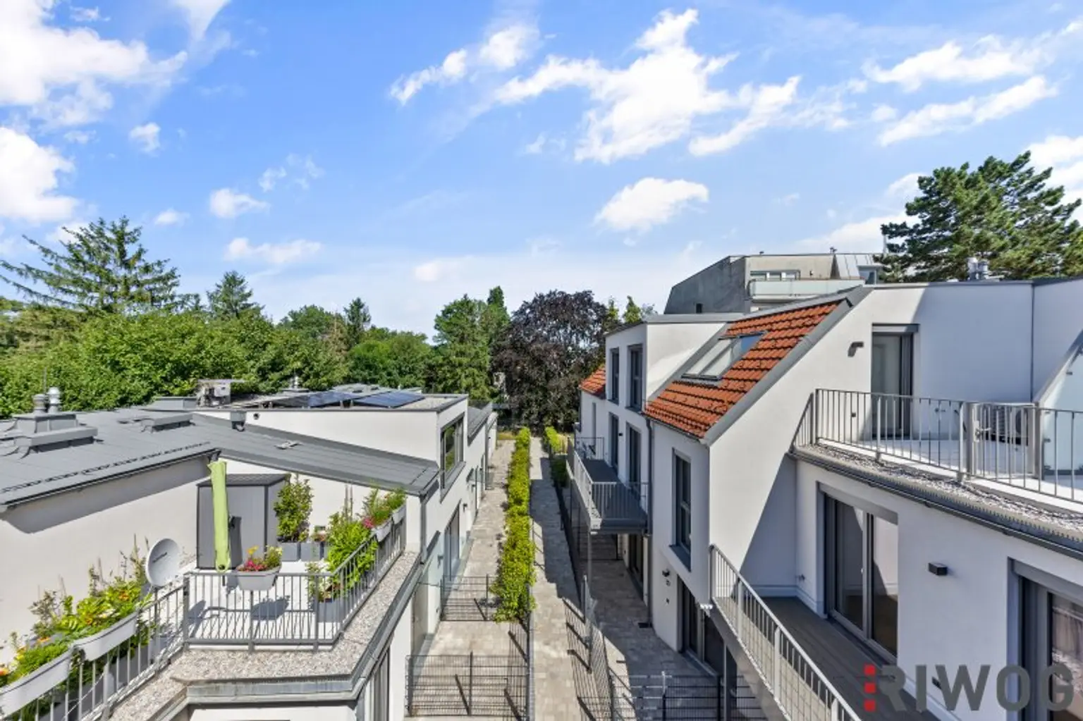 Eckreihenhaus mit wunderschönen Garten und hochwertiger Ausstattung