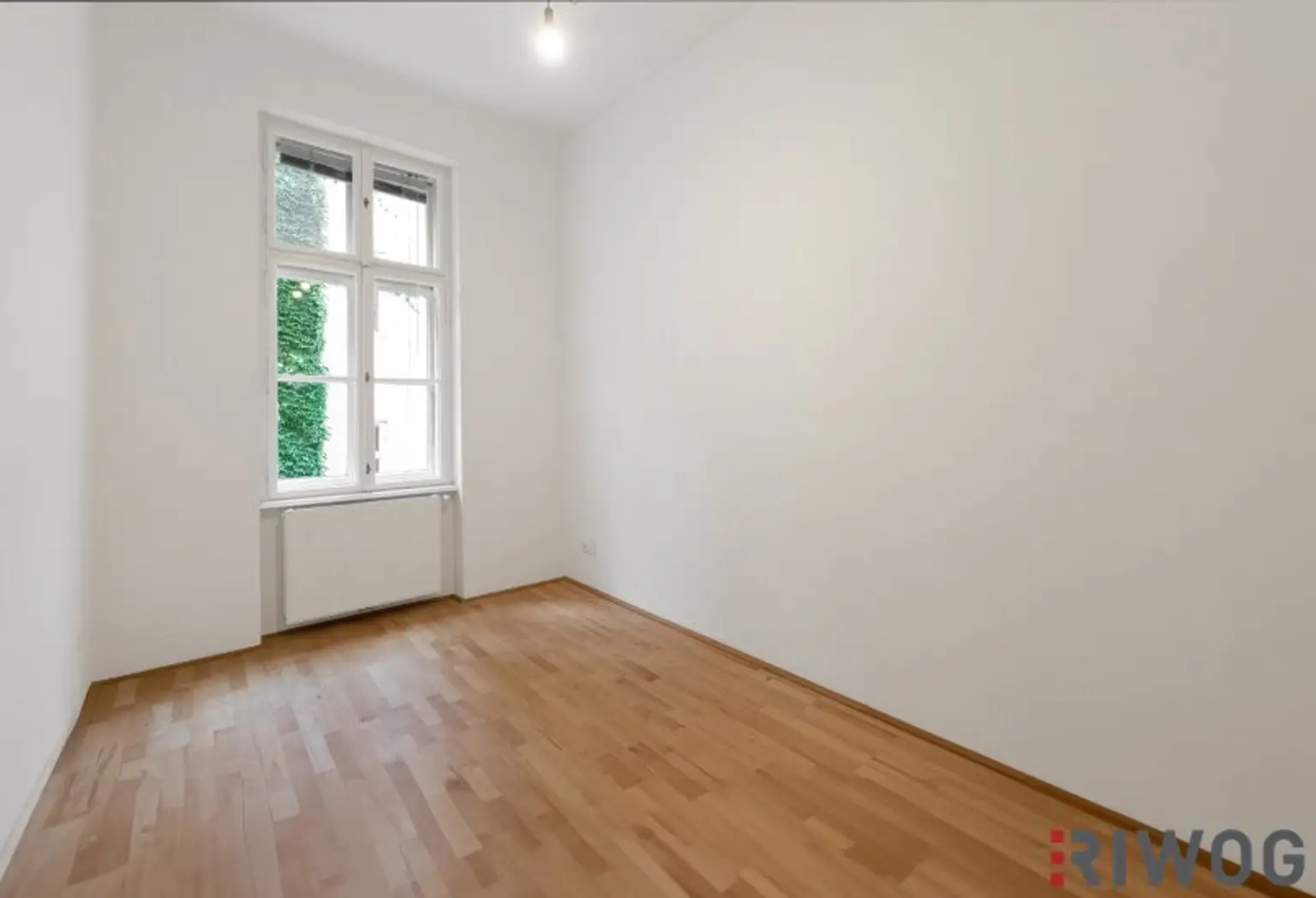 NÄHE 1. BEZIRK, DONAUKANAL UND AUGARTEN | Komplett hofseitige Altbauwohnung | Ideal auch zur WG-Nutzung | Rembrandtstraße