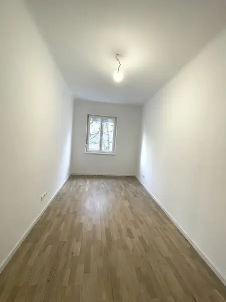 Ruheoase - 3-Zimmer-Altbauwohnung mit Terrasse, im 18. Bezirk!