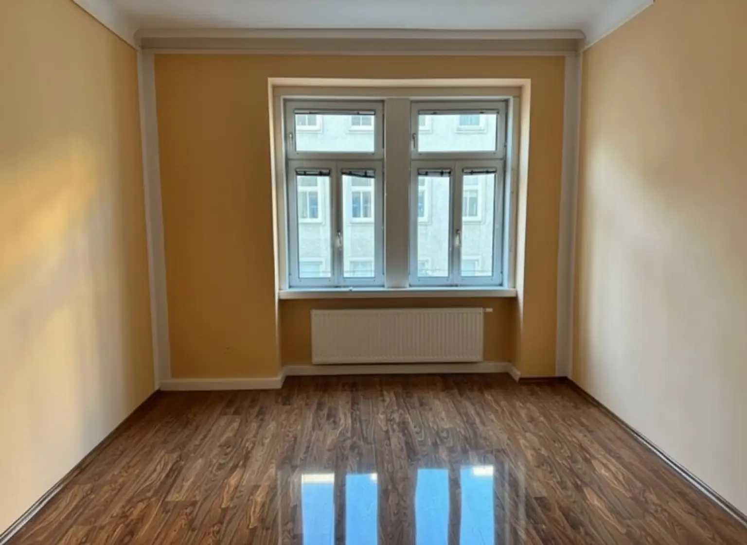 Großzügige Altbauwohnung mit neuwertige Küche und Lift nähe Meidlinger Hauptstraße