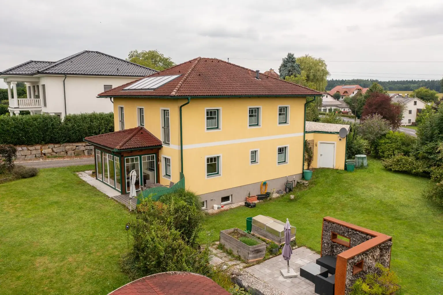 #NEUER PREIS!# Ein traumhaftes Zuhause zum Wohlfühlen! Ausgeklügeltes Einfamilienhaus mit großem Garten! Koffer packen und einziehen!